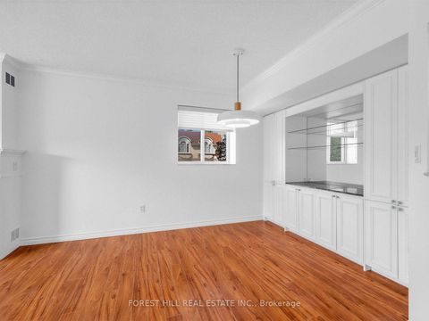 Photo 18 at 302 - 1818 Bayview Avenue, Mount Pleasant East, Toronto