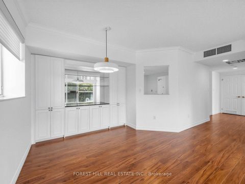 Photo 20 at 302 - 1818 Bayview Avenue, Mount Pleasant East, Toronto