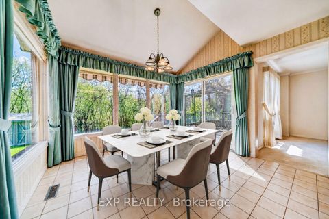 Photo 10 at 51 Sanderson Crescent, North Richvale, Richmond Hill