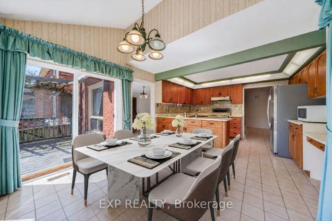 Photo 12 at 51 Sanderson Crescent, North Richvale, Richmond Hill