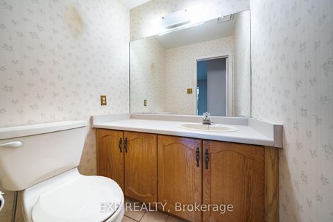 Photo 16 at 51 Sanderson Crescent, North Richvale, Richmond Hill