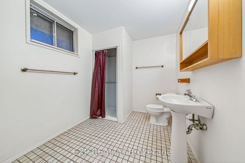 Photo 25 at 51 Sanderson Crescent, North Richvale, Richmond Hill