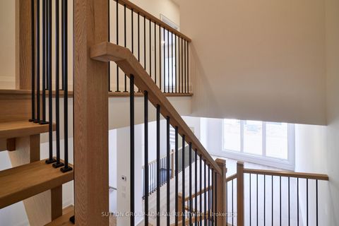 Photo 10 at 18 Direzze Court, Mill Pond, Richmond Hill