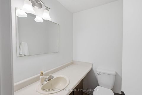Photo 14 at 32 - 11 Livonia Place, Morningside, Toronto