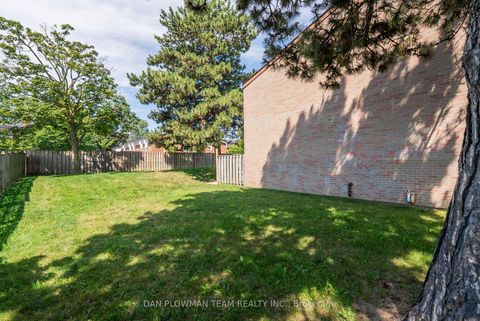 Photo 27 at 32 - 11 Livonia Place, Morningside, Toronto