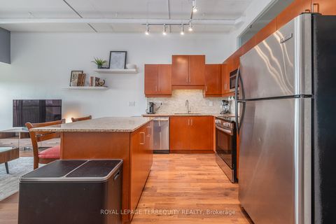 Photo 6 at 707 - 2 Fieldway Road, City Centre West, Toronto