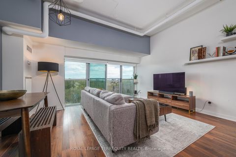 Photo 11 at 707 - 2 Fieldway Road, City Centre West, Toronto
