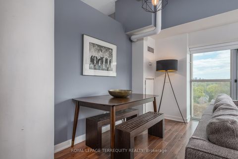 Photo 14 at 707 - 2 Fieldway Road, City Centre West, Toronto