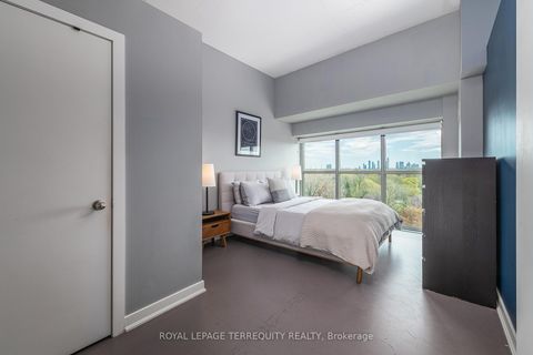 Photo 16 at 707 - 2 Fieldway Road, City Centre West, Toronto