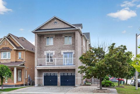 Photo 2 at 68 Grand Valley Boulevard, Vellore Village, Vaughan