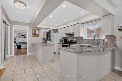 Photo 6 at 68 Grand Valley Boulevard, Vellore Village, Vaughan