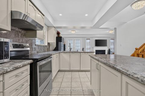 Photo 7 at 68 Grand Valley Boulevard, Vellore Village, Vaughan