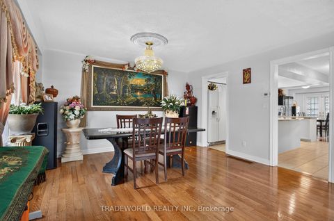 Photo 16 at 68 Grand Valley Boulevard, Vellore Village, Vaughan