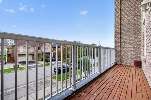 Photo 17 at 68 Grand Valley Boulevard, Vellore Village, Vaughan