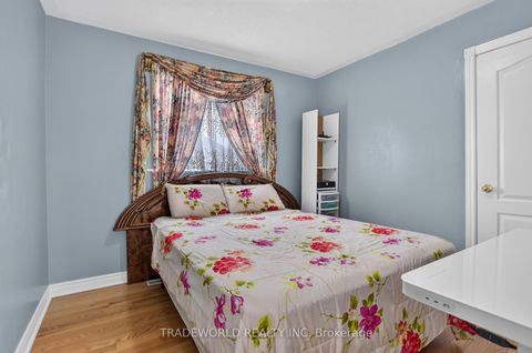 Photo 24 at 68 Grand Valley Boulevard, Vellore Village, Vaughan