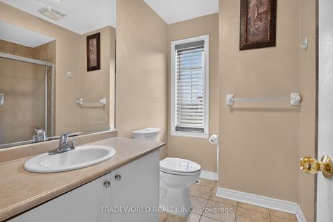 Photo 27 at 68 Grand Valley Boulevard, Vellore Village, Vaughan