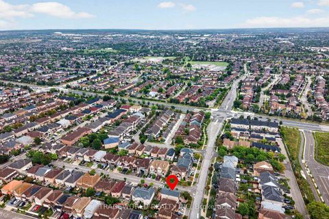 Photo 44 at 68 Grand Valley Boulevard, Vellore Village, Vaughan