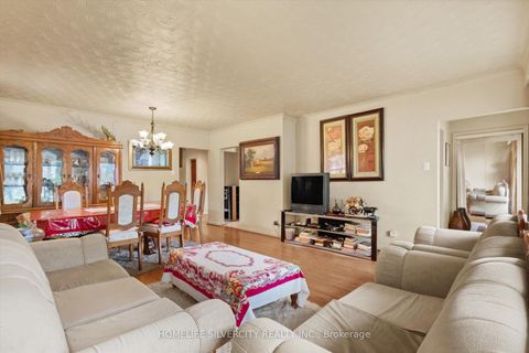 Photo 4 at 364 Bellamy Road N, Woburn, Toronto