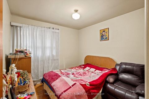 Photo 13 at 364 Bellamy Road N, Woburn, Toronto