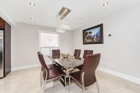 Photo 4 at 67 Dawlish Avenue, Aurora Highlands, Aurora