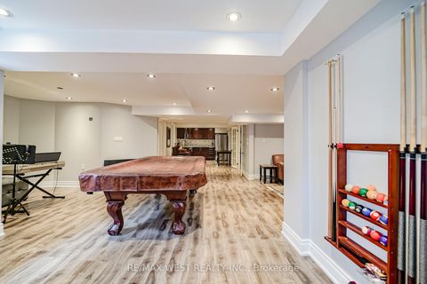 Photo 13 at 67 Dawlish Avenue, Aurora Highlands, Aurora