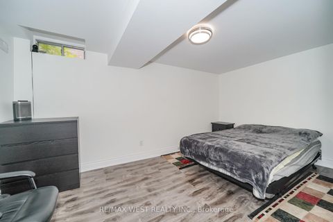 Photo 16 at 67 Dawlish Avenue, Aurora Highlands, Aurora
