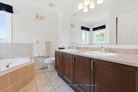 Photo 18 at 17 White Crescent, Holly, Barrie
