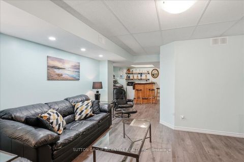 Photo 31 at 17 White Crescent, Holly, Barrie