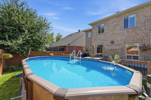Photo 40 at 17 White Crescent, Holly, Barrie