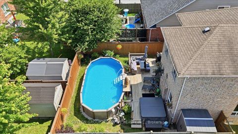 Photo 42 at 17 White Crescent, Holly, Barrie