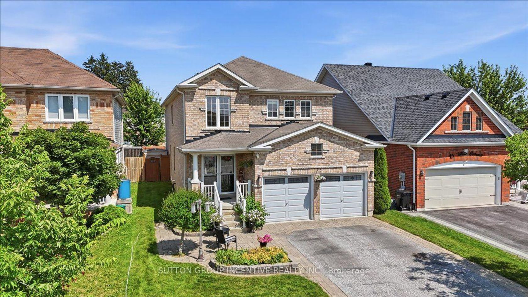17 White Crescent, Holly, Barrie photo number 2