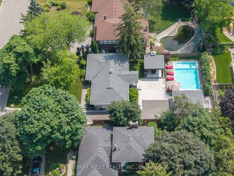 Photo 34 at 92 Warwood Road, City Centre West, Toronto