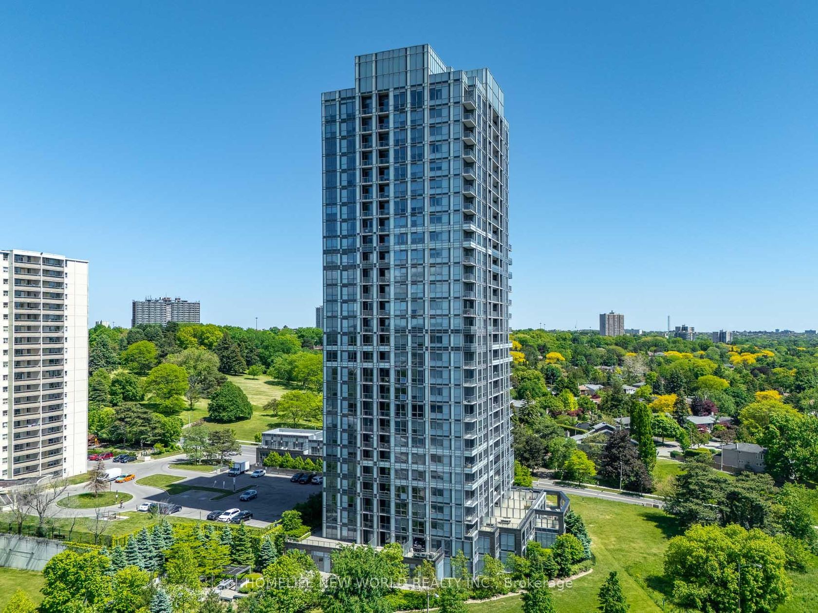 809 - 18 Graydon Hall Drive, Donalda, Toronto photo 7