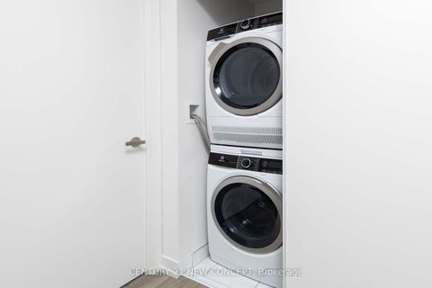 Photo 5 at 7702 - 55 Cooper Street, Waterfront Communities C8, Toronto