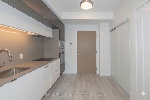 Photo 6 at 823 - 1 Edgewater Drive, Waterfront Communities C8, Toronto