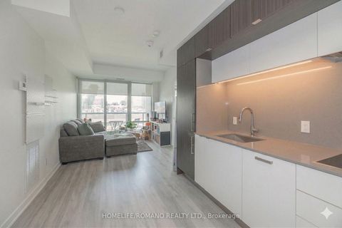 Photo 8 at 823 - 1 Edgewater Drive, Waterfront Communities C8, Toronto