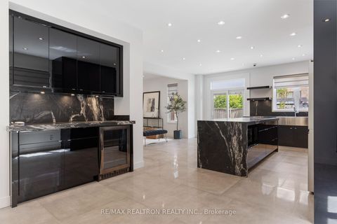Photo 6 at 55 Headwind Boulevard, Vellore Village, Vaughan