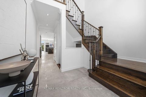 Photo 10 at 55 Headwind Boulevard, Vellore Village, Vaughan