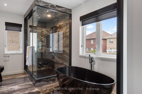 Photo 16 at 55 Headwind Boulevard, Vellore Village, Vaughan