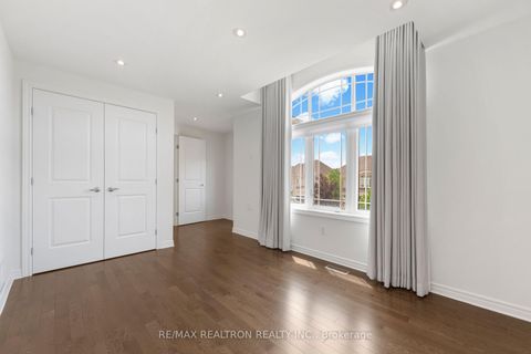 Photo 19 at 55 Headwind Boulevard, Vellore Village, Vaughan