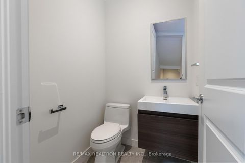 Photo 27 at 55 Headwind Boulevard, Vellore Village, Vaughan