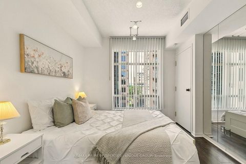 Photo 16 at 1005 - 99 Hayden Street, Yonge Corridor, Toronto