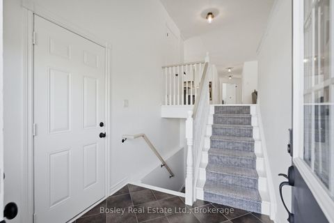 Photo 1 at 208 Lamont Court, Stayner, Clearview