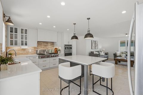 Photo 9 at 208 Lamont Court, Stayner, Clearview