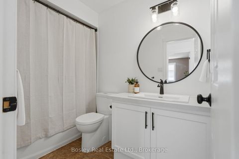 Photo 13 at 208 Lamont Court, Stayner, Clearview