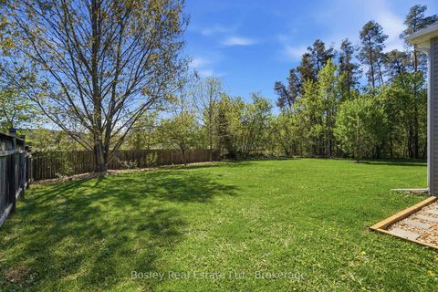 Photo 31 at 208 Lamont Court, Stayner, Clearview