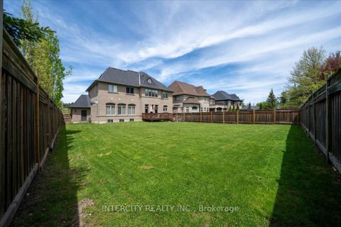 Photo 46 at 233 Carisbrooke Circle, Bayview Southeast, Aurora