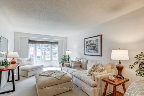 Photo 7 at 128 Reeve Drive, Markham Village, Markham