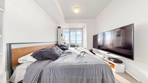 Photo 13 at 5806 - 30 SHORE BREEZE Drive, Mimico, Toronto