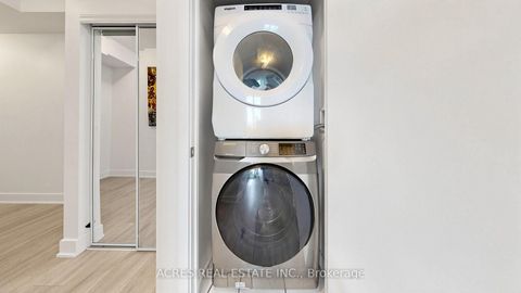Photo 17 at 5806 - 30 SHORE BREEZE Drive, Mimico, Toronto